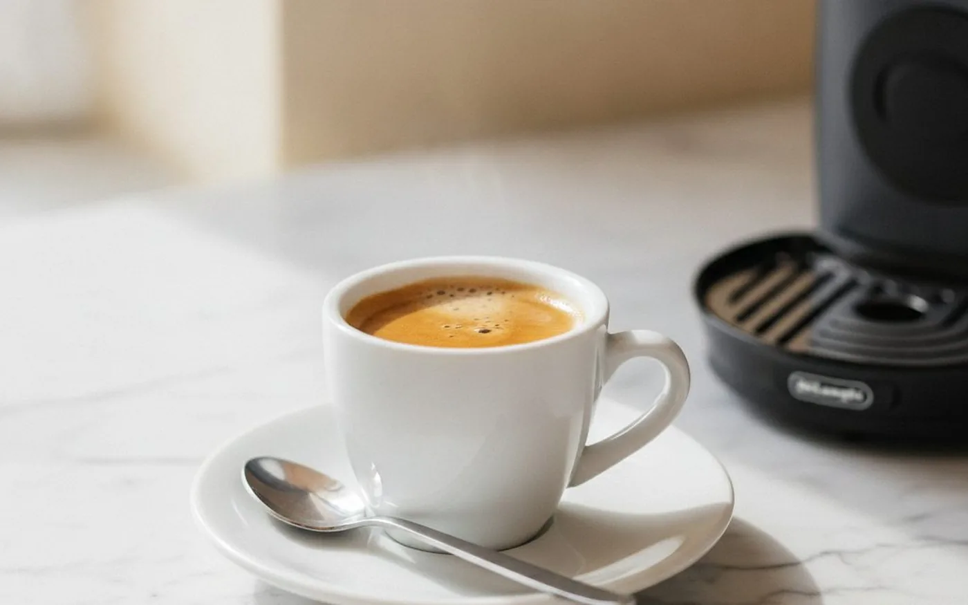 Dolce Gusto espresso with crema in cup