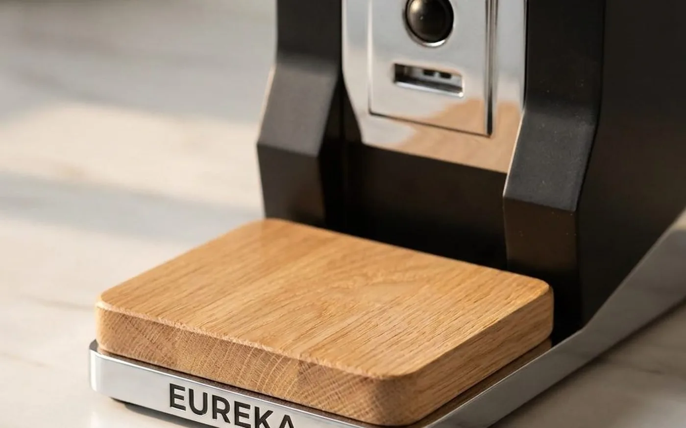eureka oro oak base detail